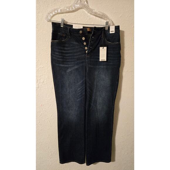 Judy Blue high waist button fly stretch jeans
13x31 - Picture 1 of 6